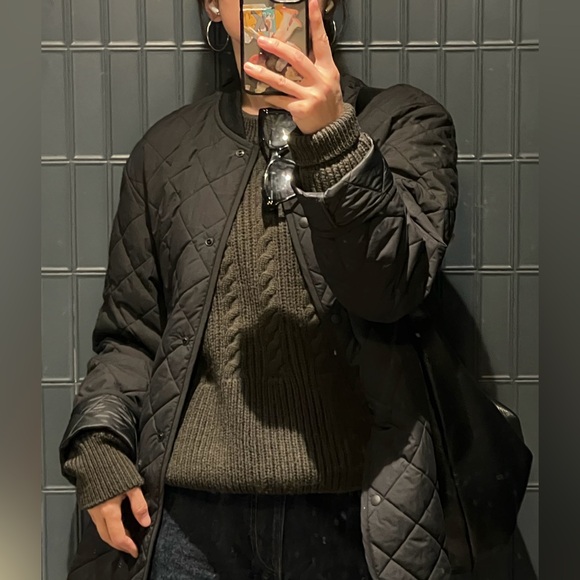 MHL sweater - Picture 10 of 10